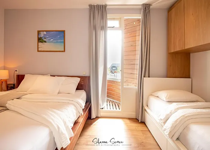 Aparthotel Trendy By Urban Home Stay